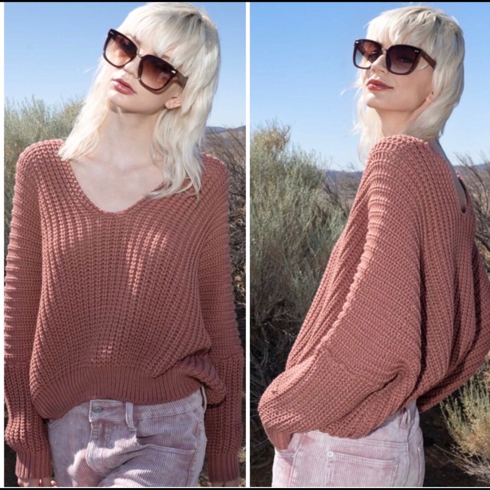 POL Soft Red Bean Knit Sweater in Medium - Picture 4 of 7
